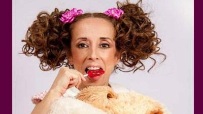 La actriz María Elena Saldaña ya tiene 54 años.