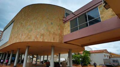 Fotografía que muestra el exterior del Congreso Nacional de Honduras.