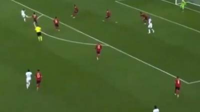 Michaell Chirinos se destapa con golazo de volea en el Honduras-Costa Rica