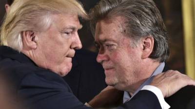Bannon fue despedido como asesor del presidente tras protagonizar una lucha de poderes con Ivanka Trump./