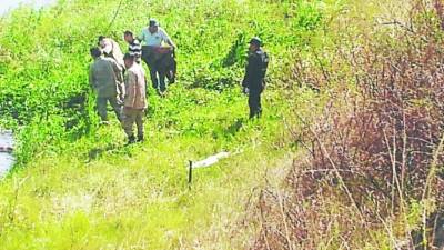 El cuerpo fue sacado del río por bomberos de San Pedro Sula.