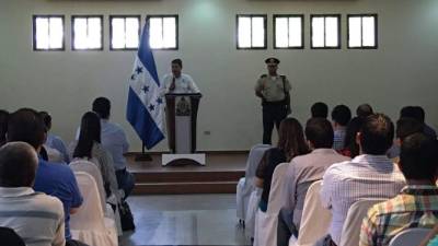 El presidente Juan Orlando Hernández explica el convenio firmado en San Pedro Sula.