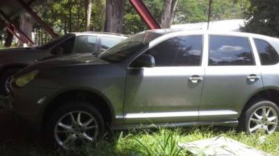 Las autoridades decomisaron el automóvil.