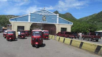 El encuentro entre los mandatarios de Honduras y El Salvador tendrá lugar en el paso fronterizo de El Amatillo.