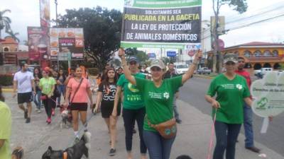Participantes acompañados por sus mascotas.