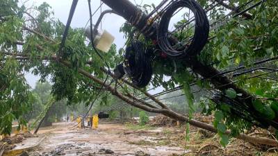 La tormenta tropical Sara está causando estragos en el departamento de Colón, región oriental de Honduras.