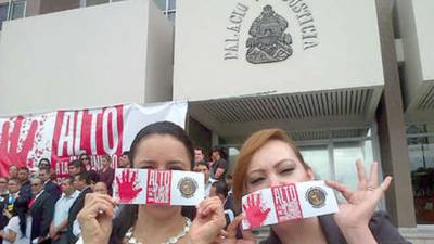 Diversas manifestaciones en las principales ciudades del país fue efectuada por los abogados, protestando por los asesinatos que en su mayoría continúan en la impunidad.