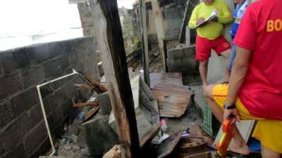 Muchas casas y propiedades están siendo afectadas por el avance del mar.