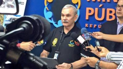 El titular de la Dirección de Lucha Contra el Narcotráfico (DLCN), Isaac Santos, dio a conocer la nueva línea telefónica.