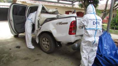 El carro del padre apareció en una hondonada.
