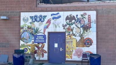 Fotografía de la fachada del albergue Casa Alitas este jueves, en Tucson.