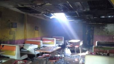 El incendio dañó parte de la cocina del restaurante.