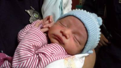 El recién nacido está en buena condición de salud; sin embargo, será evaluado en las próximas horas.