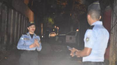 Policía Nacional acordona la escena del crimen.