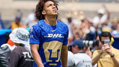 El centrocampista panameño Adalberto Carrasquilla es tendencia en México al extremo de recibir terrible amenazas por lo que hizo el pasado sábado 8 de noviembre.