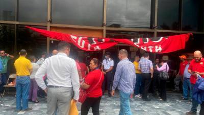 <b><span class=mln_uppercase_mln>Hospital.</span></b> Los derechohabientes se vieron afectados al no haber atenciones por la mañana.<span class=mln_uppercase_mln> </span>