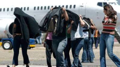 Los hondureños salen del país en busca de mejores oportunidades laborales.