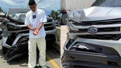Supremo junto a su vehículo después del accidente.
