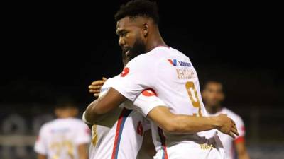 Jorge Benguché fue la figura del Clásico capitalino con dos goles y una asistencia.