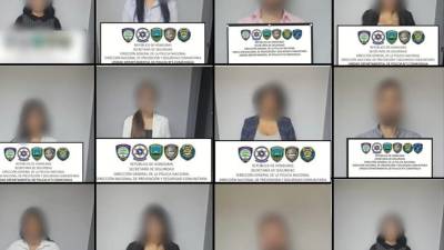 La captura de las catorce personas, entre hombres y mujeres, se registró en un hotel.