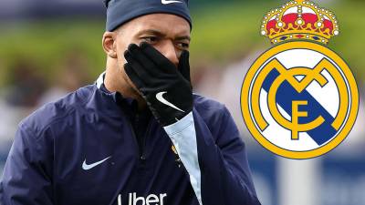Kylian Mbappé no completó el entrenamiento de este domingo a escasos días de ser anunciado como fichaje del Real Madrid.