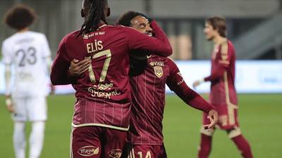 Alberth Elis celebrando su gol marcado este martes en la segunda división de Francia.