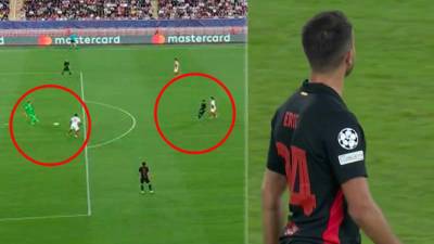 La expulsión de Eric García en los primeros minutos del partido del Barcelona contra el Mónaco en la Champions League.