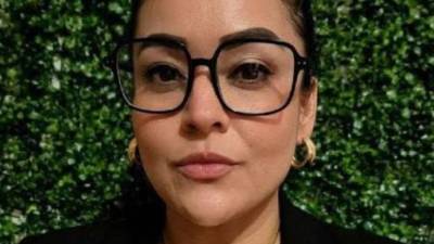 La periodista Roxana Berenice Guzmán Ramírez fue asesinada y calcinada en un tambo con diésel por presuntos sicarios en un rancho del municipio de Moloacán, en el sur de Veracruz, México.