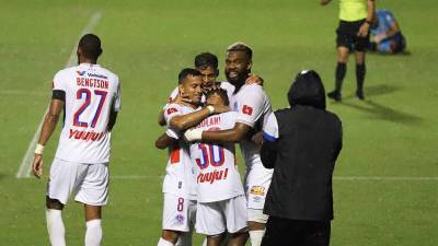 Olimpia se dio un festín en Tegucigalpa tras golear a la Real Sociedad.