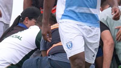 Surge nueva información sobre el entrenador del Independiente de Siguatepeque que se desplomó en pleno partido ante Génesis.