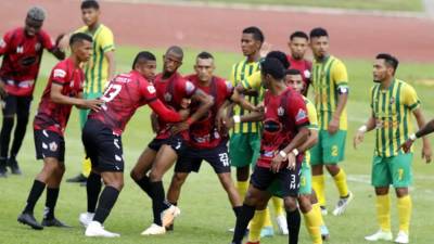 Parrillas One y Lone FC empataron 1-1, un resultado que beneficia al primero y complica al segundo.