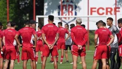 Costa Rica se mediría a las selecciones de Brasil, Colombia y Paraguay en el Grupo D de lograr avanzar de la repesca contra Honduras.