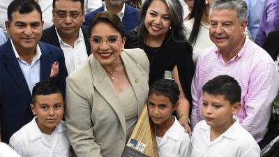 La Presidenta Xiomara Castro, líder de Honduras, inaugura la planta textil Northern Spinning Mills, fortaleciendo la inversión privada.
