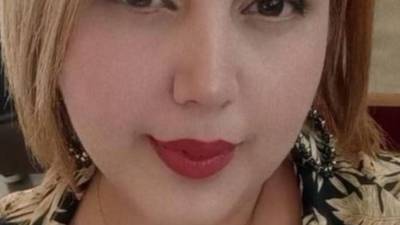 Yorleny Aguilar había comenzado una nueva jornada laboral este martes en San Pedro Sula, cuando fue atacada a balazos por su supuesta expareja sentimental.