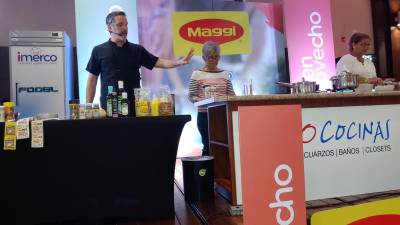 El chef mexicano Carlos Leal ya está en la Expo Buen Provecho para compartir sus conocimientos sobre cocina.