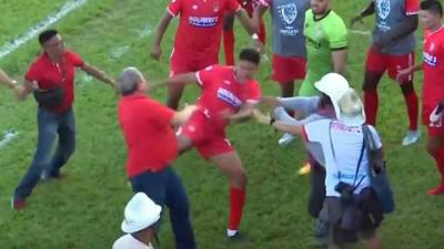 El video de Mauro Reyes agredido por directivo de Real Sociedad.