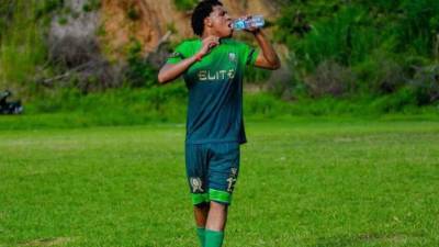 Un joven talentoso y reconocido futbolista, Brandon Brooks, de 17 años, fue víctima de la violencia en Roatán, Islas de la Bahía.