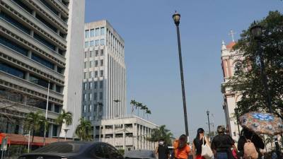 Centro de la ciudad de San Pedro Sula en un día caluroso.