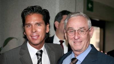 El actor Roberto Palazuelos y su padre.