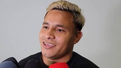 Germán Mejía acudió a disfrutar del duelo Olancho vs Olimpia por la semifinal de ida.