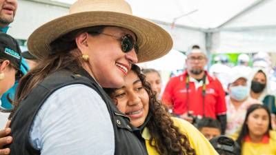El programa Becas Solidarias fue lanzado por la presidenta Xiomara Castro en Lamaní, Comayagua, para beneficiar a los jóvenes en condición de vulnerabilidad y pobreza.