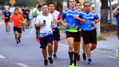 Los atletas demostraron su poderío físico antes de la Maratón DIario La Prensa.