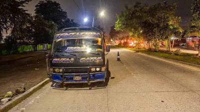 Autobús en el que falleció el hondureño Marlon Castillo.