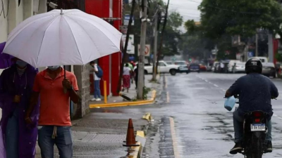 <b>José Pavón</b>, pronosticador de turno de Copeco, explicó que viento del este transporta humedad desde el Caribe hacia territorio nacional.