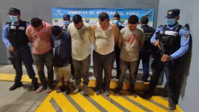 La Umep-11 presentó a los cinco capturados y quienes supuestamente son integrantes de “los Jiménez”