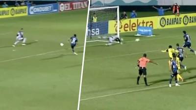 Motagua: Las claras ocasiones de gol que falló Auzmendi ante Génesis