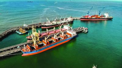 <b>Para iniciar el proceso de modernización de los puertos de Acajutla y La Unión, Unión Portuaria del Pacífico invertirá unos $50 millones.</b>