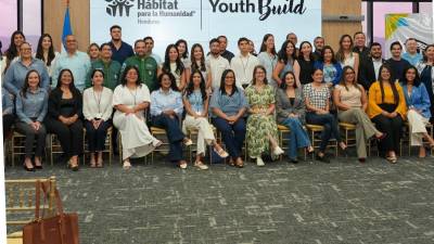 La Universidad Tecnológica de Honduras (UTH) oficializa su integración a la iniciativa Youth Build para impulsar el desarrollo social. Esta nueva alianza busca movilizar el liderazgo juvenil en favor de las comunidades y familias con menores recursos del país.