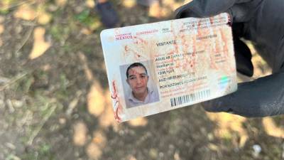 Documento que portaba el hondureño Nelson Javier.