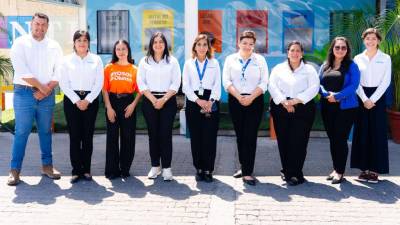 Con un amplio horario y la recepción de diversos materiales, Diunsa e INVEMA ponen a disposición del público el nuevo Reci-Market. El espacio invita a la comunidad a pesar, reciclar y dar una segunda vida a sus residuos cotidianos.